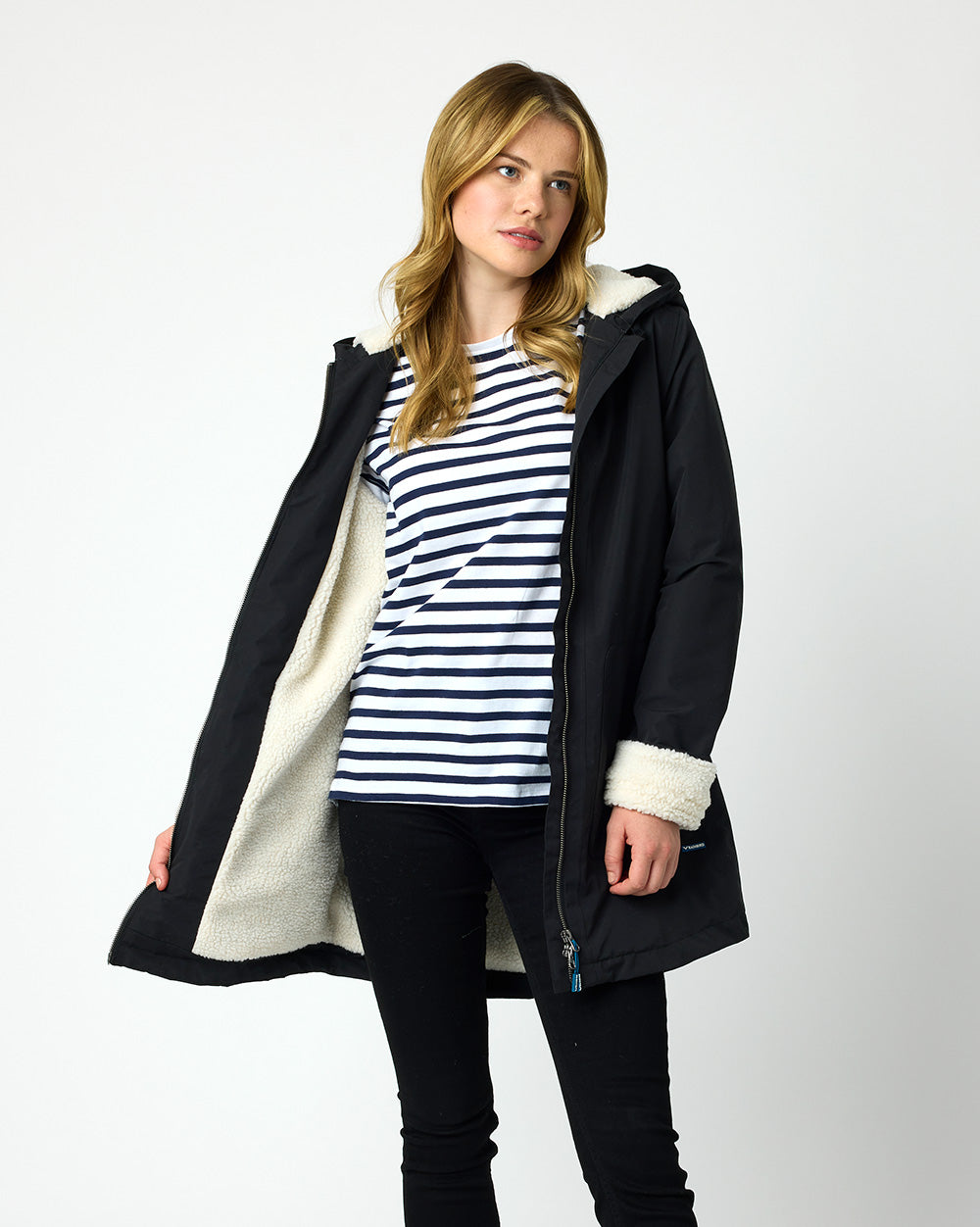 Hestia Coat in Black